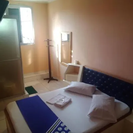 Oyo Hotel Macedo-2