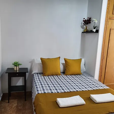 CH Catrachos Rooms-2