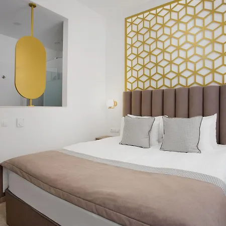 Mera Hotel-3