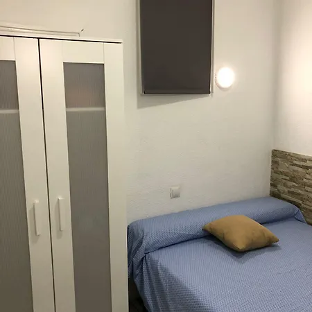 HOSTAL Noche y Dia-3