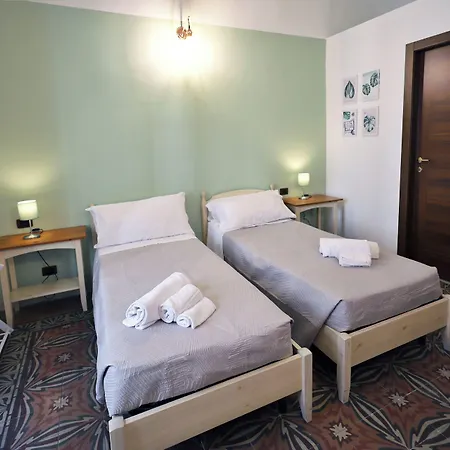 Cataneasy Rooms-2