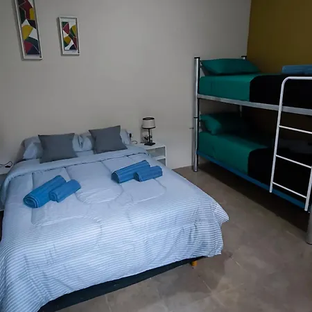 Parvis Magna Hostal-3