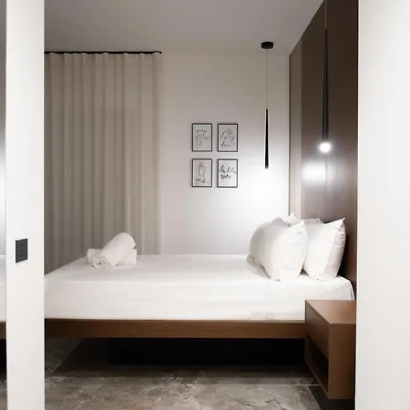 Rumi Luxury Rooms-3