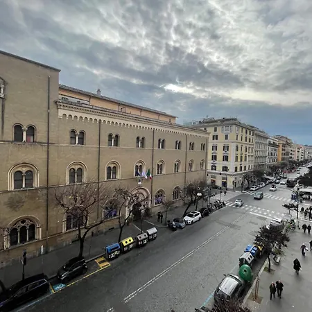 Residenza Cola Di Rienzo - Suite In Rome-2