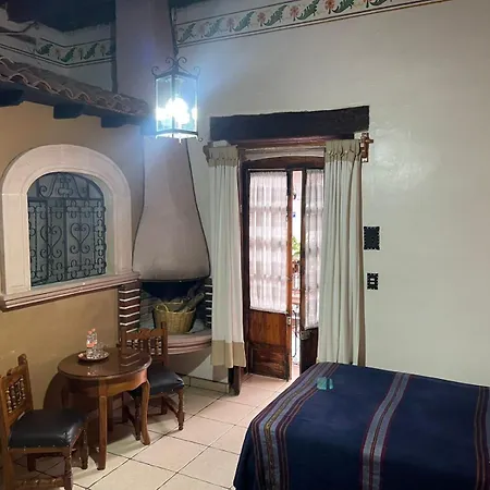Hotel Los Escudos-3