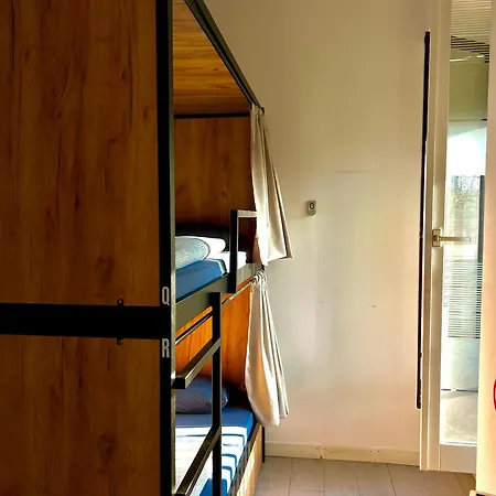 Downtown River Hostel-2
