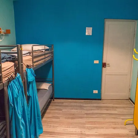 Victoria House Hostel-3
