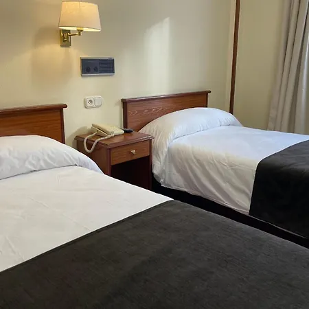 Hotel Capital de Galicia-3