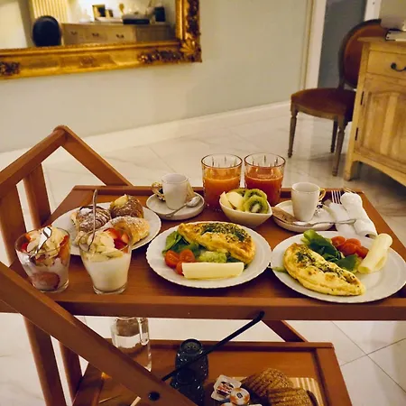 Macchiato Suites Boutique Guest House-2