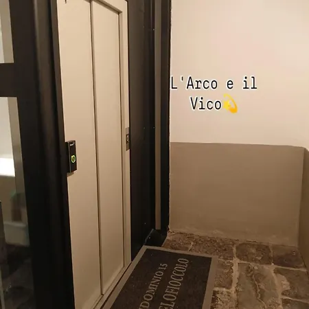 L'arco e il vico-2