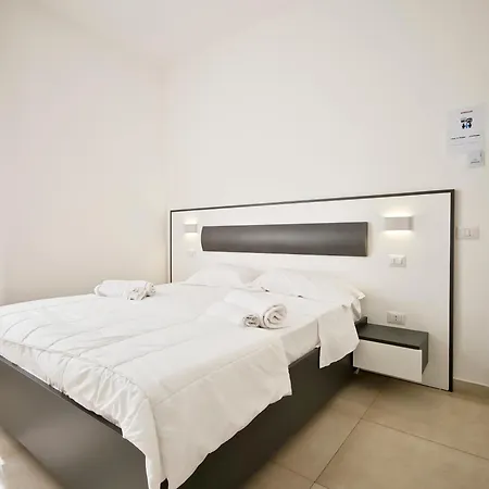 Estelle-2