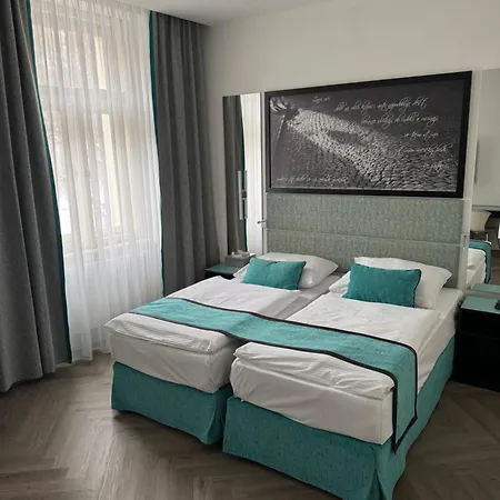 Red & Blue Design Hotel Prague-3