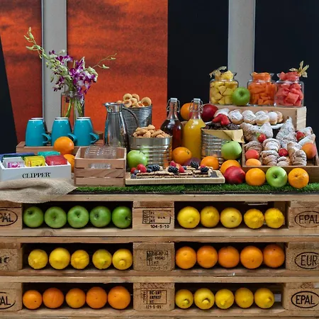 NYX Hotel Milan by Leonardo Hotels-2