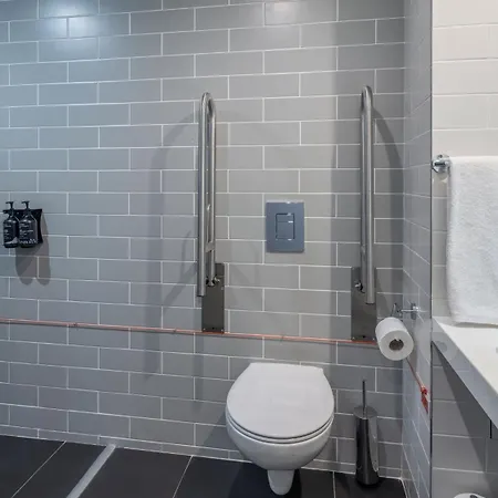 Holiday Inn Express Porto City Centre By Ihg-2