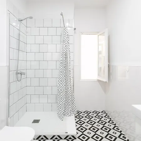 Casa Mila Sv19 Guesthouse-2