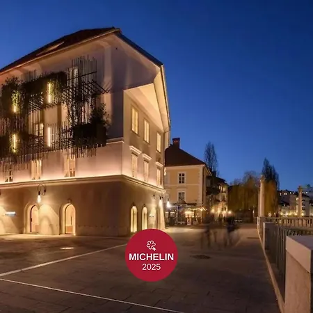 Zlata Ladjica Boutique Hotel-3