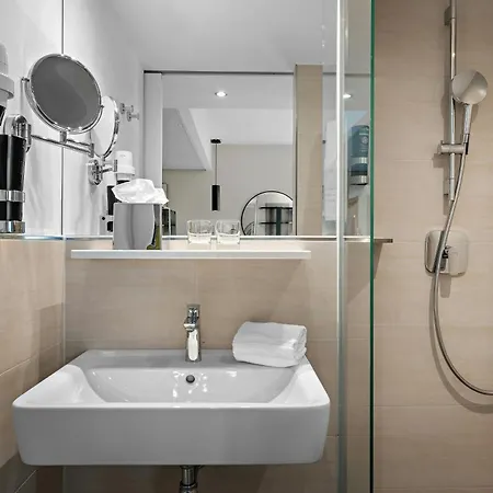 Leonardo Hotel Vienna City West-3