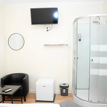 Amor Lisboa Hostel-2