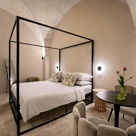 Cava Urban Relais & Pool-3
