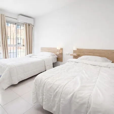 Alicante Beach Hostel-3