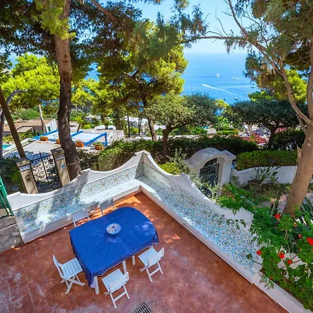 Casa Schiattarella Capri-2
