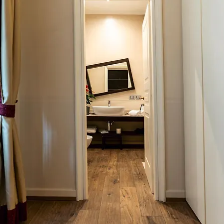 Townhouse 33 Boutique Hotel-3