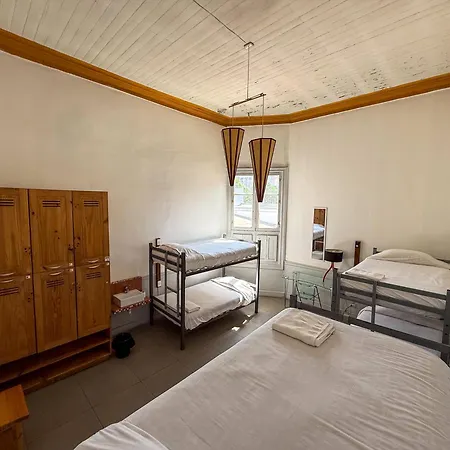 Happy House Hostel-2