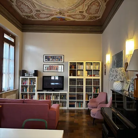 Protezione della Giovane - female hostel-2
