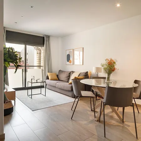 Feelathome Plaza Apartments-3