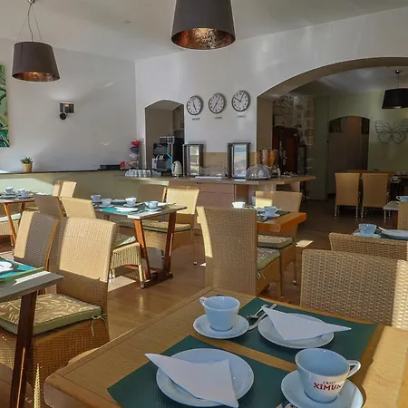 Hotel Cote Basque-3