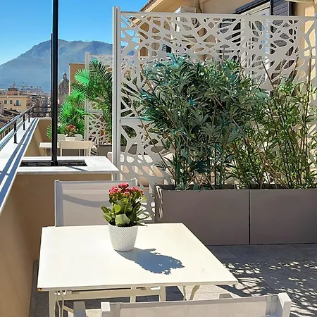 Settimo Cielo al Massimo Guest House-3