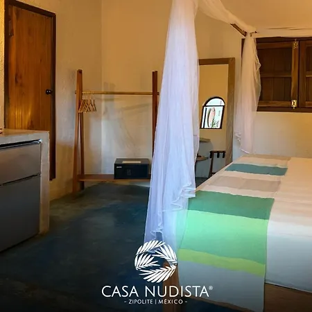 Casa Nudista - LGBT Hotel-3