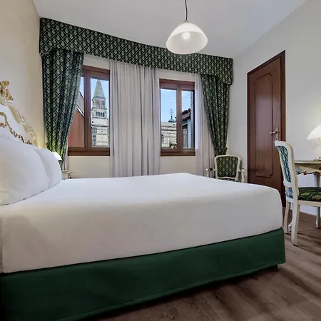 Hotel Commercio&Pellegrino-3