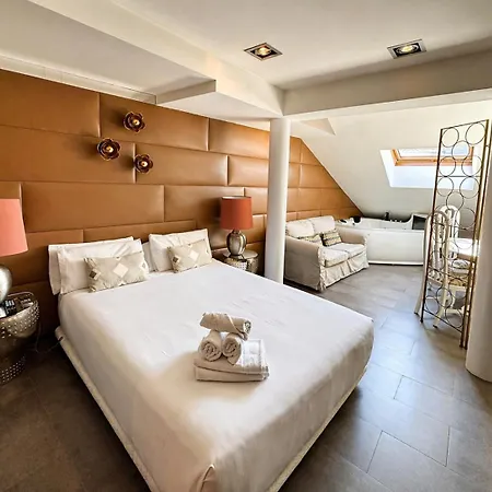 madrid central gran via Suites-2