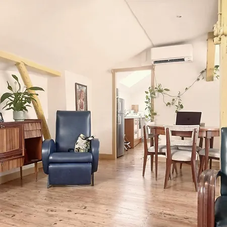 Lisbon Calling Rooms & Studio-2