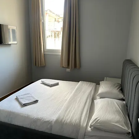 Auto Tana Guest House-2