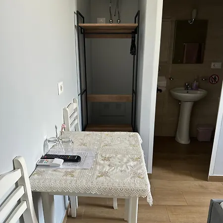 Auto Tana Guest House-3