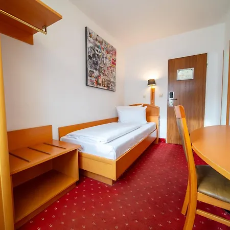 Centro Hotel Mondial München City, Trademark Collection by Wyndham-2