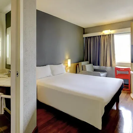 Ibis Tambore-2