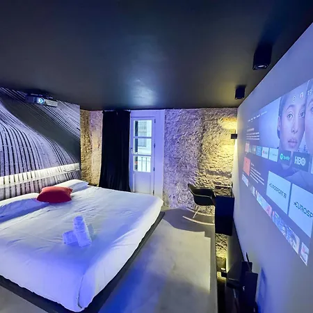 The Black Boutique -- Turistea Suites-2