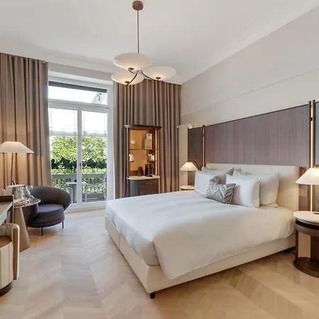Small Luxury Hotel Ambassador Zurich-2