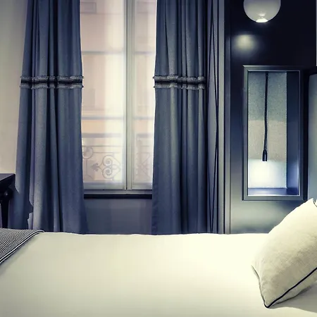 Mercure Paris Arc De Triomphe Wagram-3