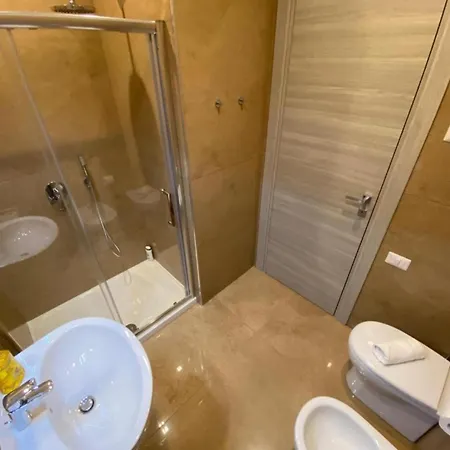 Mdc Luxury Rooms Naples-3