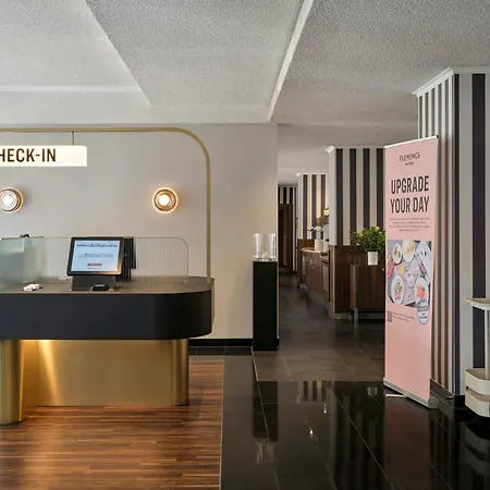 Flemings Hotel Frankfurt Main-Riverside-3