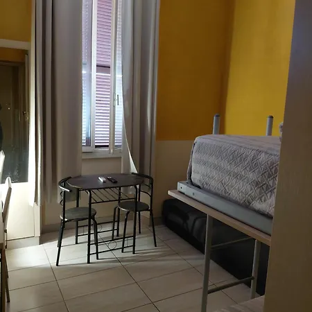 Guest House Hola Roma-2