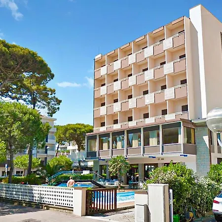 Hotel Corona Milano Marittima-2