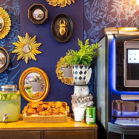 Ibis Styles Paris Tolbiac Bibliotheque-3