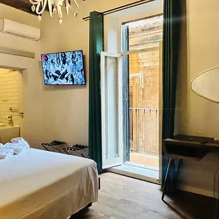 Cenci Bed & Breakfast Fontana Di Trevi-3