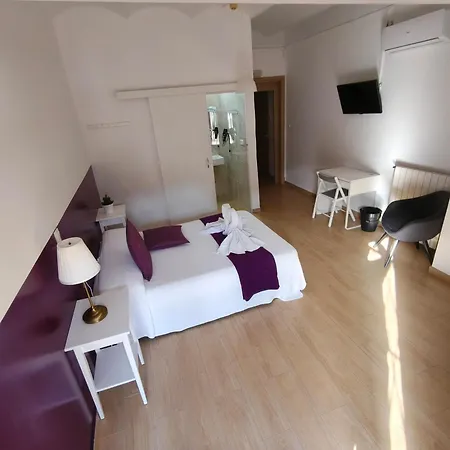 Hostal Muntaner-3