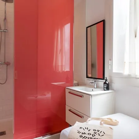 Chic&Basic Tallers Hostal-2